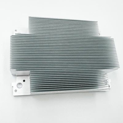 Disipadores de calor de aluminio de encargo de las piezas del CNC que trabajan a máquina para el tránsito del carril