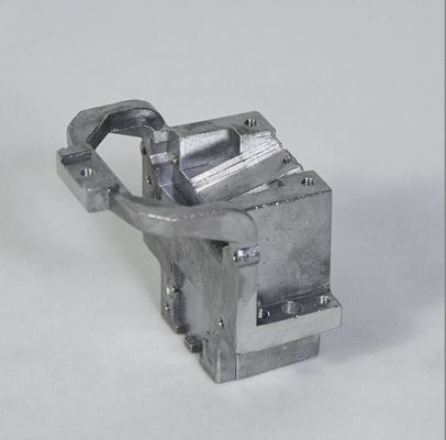 Las piezas de lanzamiento de la aleación de aluminio del SGS, mueren bastidor del radiador de la vivienda de la fundición de aluminio