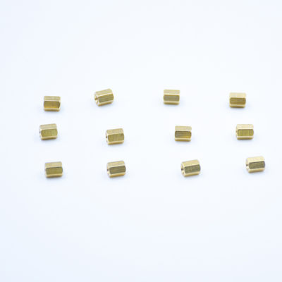 Las piezas de CNC de latón para tornillos de cabeza plana DIN BS ANSI JIS GB Standard