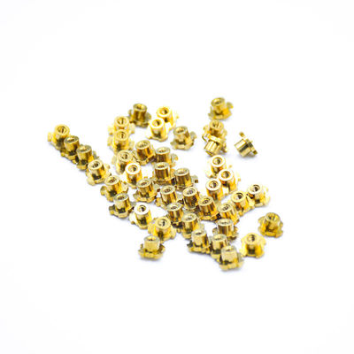Torno de fijación automático de latón de latón M2 M2.5 M3 M4 M5 M6 Mujer de tornillo para serie CNC