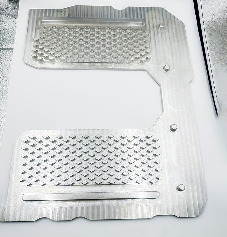 Embase de aluminio del ordenador portátil del CNC que trabaja a máquina, base reservada estupenda del ordenador portátil de la aleación de aluminio del poder más elevado del ventilador del disipador de calor del ordenador portátil